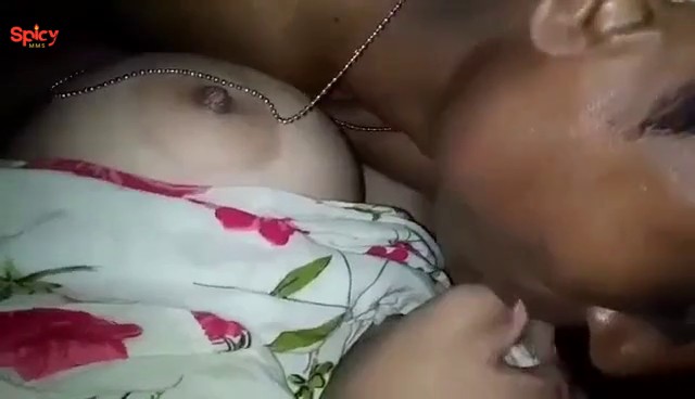 Horny desi married bhabhi fucked faking